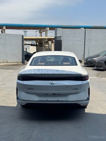 Changan Qiyuan A05 2025, 0 km - 1.5 л - Bakı