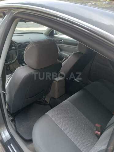 Volkswagen Passat 2002, 350,000 km - 1.8 l - Bakı