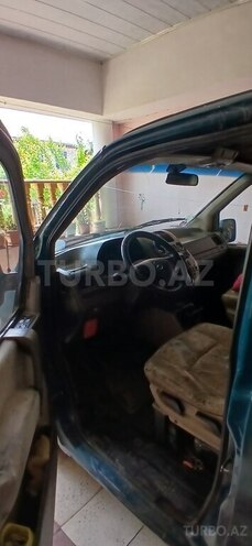 Mercedes Vito 112 2001, 400,000 km - 2.2 l - Qazax