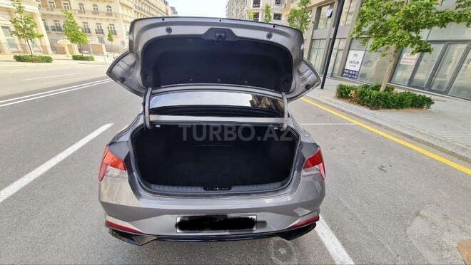 Hyundai Elantra 2021, 37,300 km - 2.0 l - Bakı