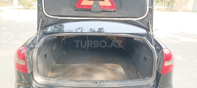 Audi A6 2000, 282,000 km - 2.8 l - Sumqayıt