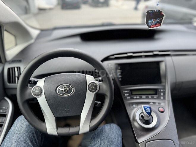 Toyota Prius 2011, 178,000 km - 1.8 l - Bakı