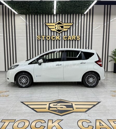 Nissan Note-3