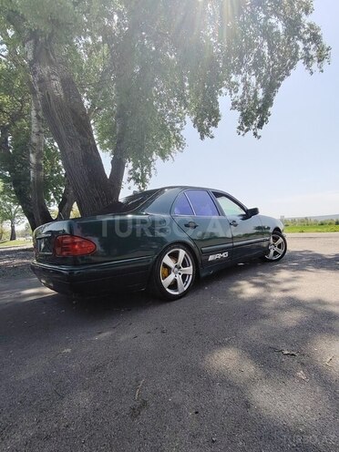Mercedes E 200 1996, 352,666 km - 2.0 l - Qəbələ