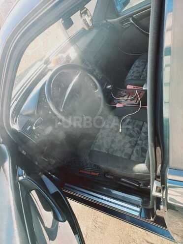 Mercedes C 200 1998, 298,000 km - 2.0 л - Qazax