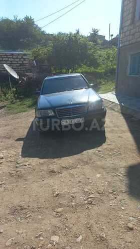 Mercedes C 200 1998, 298,000 km - 2.0 л - Qazax