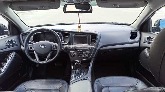 Kia K5-12