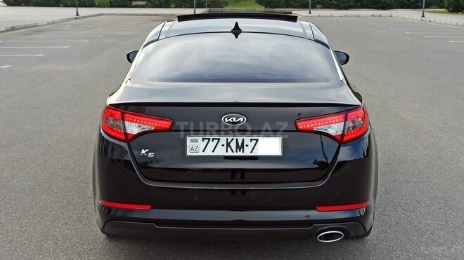 Kia K5-4