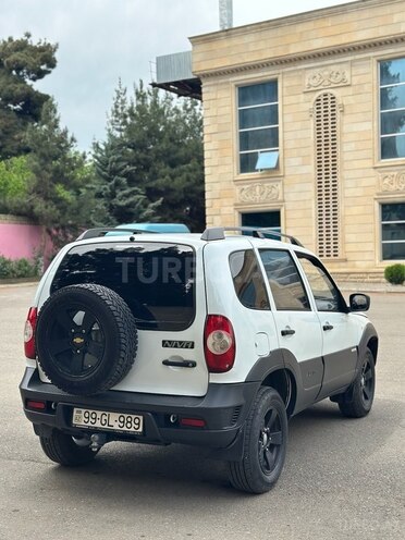 Chevrolet Niva 2013, 235,600 km - 1.7 л - Tovuz