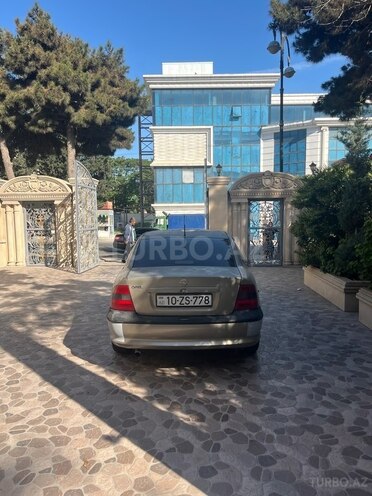 Opel Vectra 1997, 190,000 km - 2.0 l - Bakı