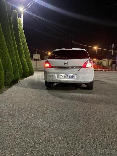 Opel Astra 2009, 272,000 km - 1.4 l - Bakı
