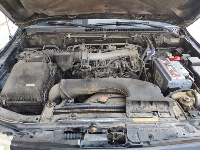 Mitsubishi Pajero 2003, 280,000 km - 3.5 l - Bakı