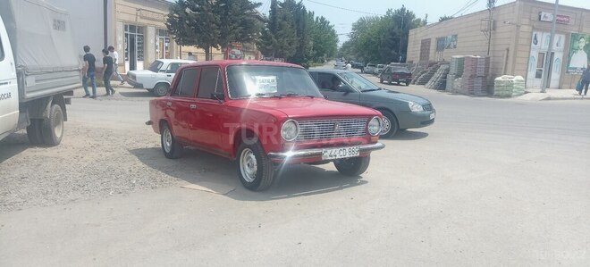 LADA (VAZ) 21011 1982, 95,000 km - 1.3 l - Salyan