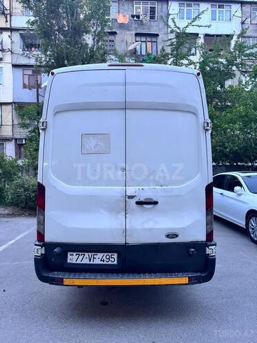 Ford Transit-2