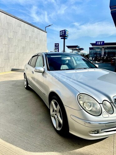 Mercedes E 240 2004, 318,000 km - 2.4 l - Bakı