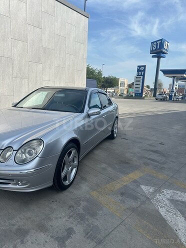 Mercedes E 240 2004, 318,000 km - 2.4 l - Bakı