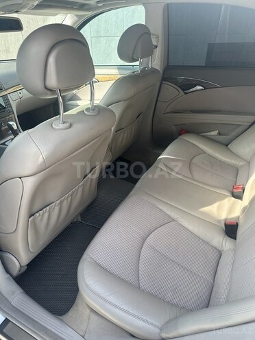 Mercedes E 240 2004, 318,000 km - 2.4 l - Bakı