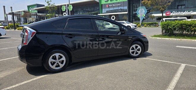Toyota Prius 2015, 146,000 km - 1.8 л - Bakı