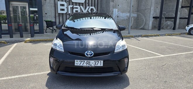 Toyota Prius 2015, 146,000 km - 1.8 л - Bakı