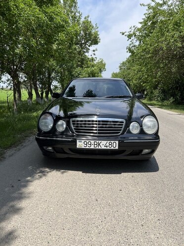 Mercedes E 220 d 2000, 302,000 km - 2.2 l - Salyan