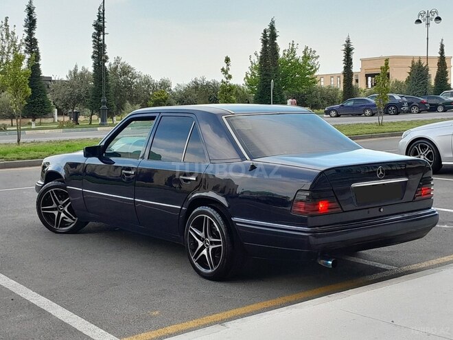 Mercedes E 220 1994, 327,842 km - 2.2 l - Sumqayıt