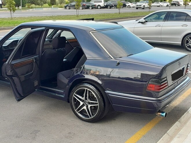Mercedes E 220 1994, 327,842 km - 2.2 l - Sumqayıt