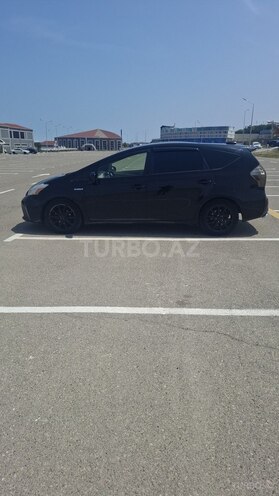 Toyota Prius V 2011, 206,000 km - 1.8 л - Sumqayıt