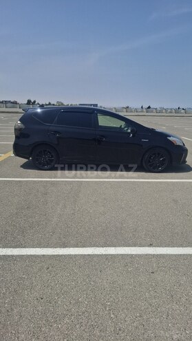Toyota Prius V 2011, 206,000 km - 1.8 л - Sumqayıt