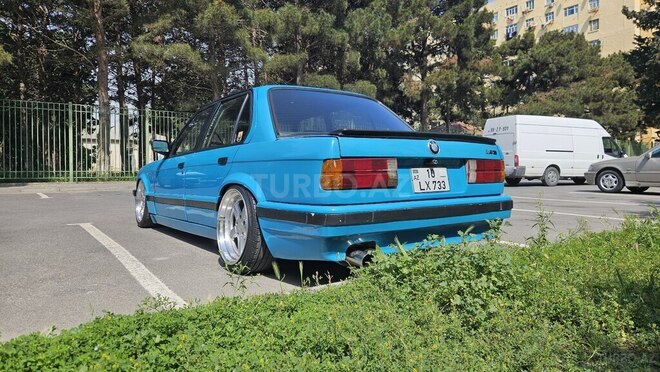 BMW 320-4