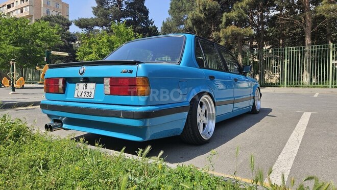 BMW 320-6