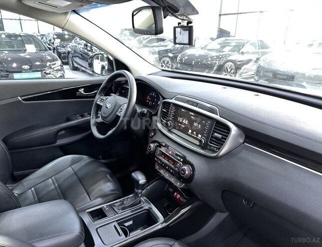 Kia Sorento-10