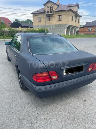 Mercedes E 300 d 1996, 250,000 km - 3.0 л - Zaqatala