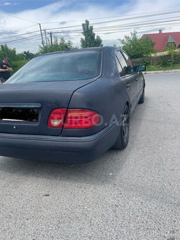 Mercedes E 300 d 1996, 250,000 km - 3.0 л - Zaqatala