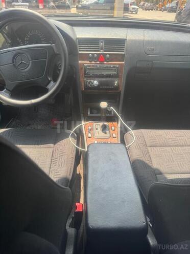 Mercedes C 240 1997, 380,000 km - 2.4 л - Sumqayıt