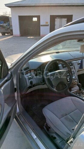 Mercedes E 240 1999, 240,000 km - 2.4 л - Bakı
