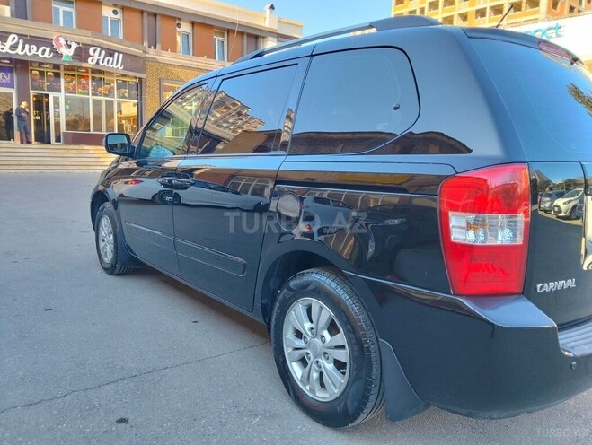 Kia Carnival 2011, 365,000 km - 2.7 l - Bakı