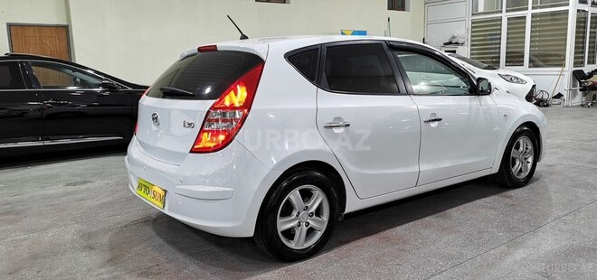 Hyundai i30-8