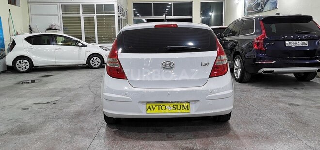 Hyundai i30-7