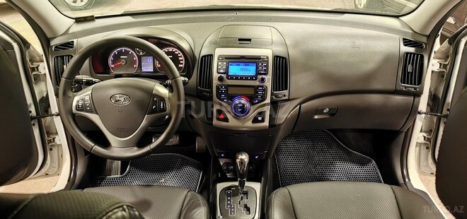 Hyundai i30-10