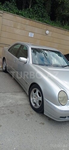 Mercedes E 270 2001, 430,000 km - 2.7 l - Bakı