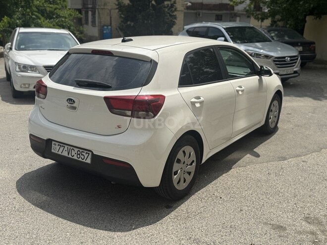 Kia Rio 2017, 85,000 km - 1.6 l - Bakı