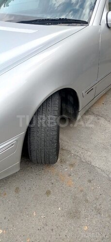 Mercedes E 270 2001, 430,000 km - 2.7 l - Bakı