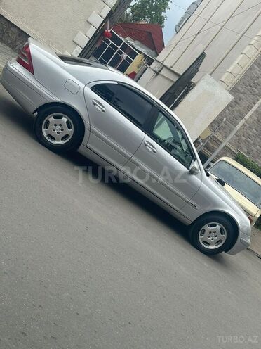 Mercedes C 200 2000, 232,340 km - 2.0 л - Şəmkir