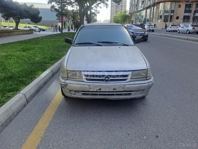 Opel Astra 1993, 354,000 km - 1.6 l - Bakı