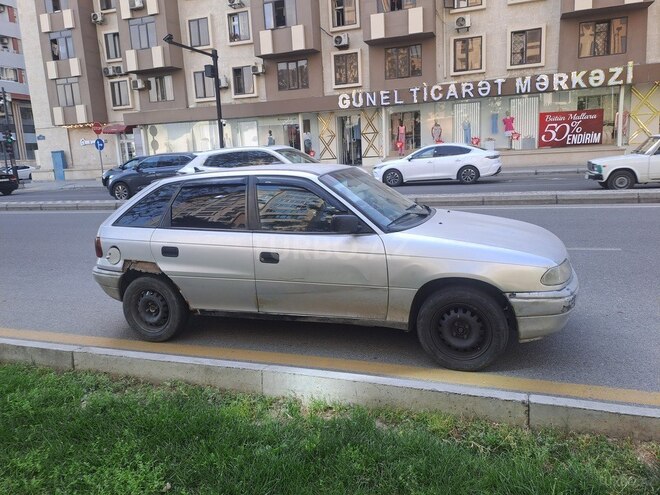Opel Astra 1993, 354,000 km - 1.6 l - Bakı
