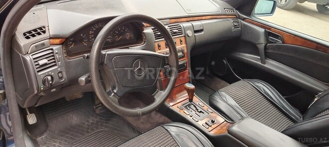 Mercedes E 240 1998, 339,000 km - 2.4 l - Bakı