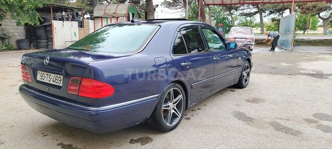 Mercedes E 240 1998, 339,000 km - 2.4 l - Bakı