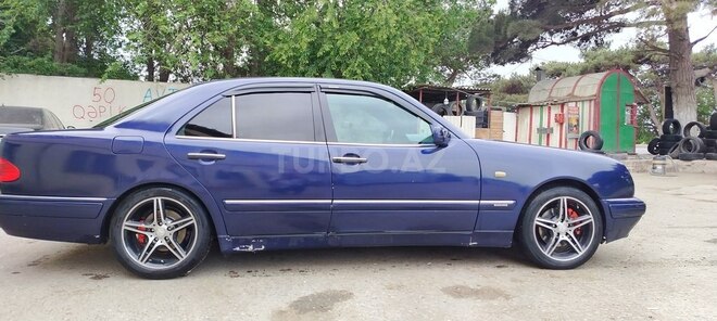 Mercedes E 240 1998, 339,000 km - 2.4 l - Bakı