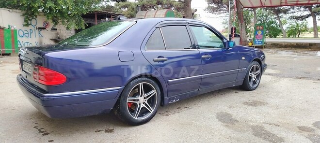 Mercedes E 240 1998, 339,000 km - 2.4 l - Bakı