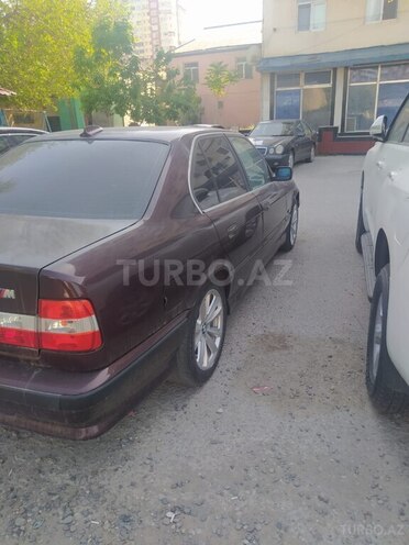 BMW 525 1991, 298,000 km - 2.5 l - Bakı